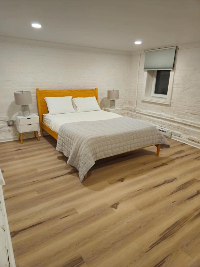 2-Bedroom In The Heart Of DEN Buitenkant foto